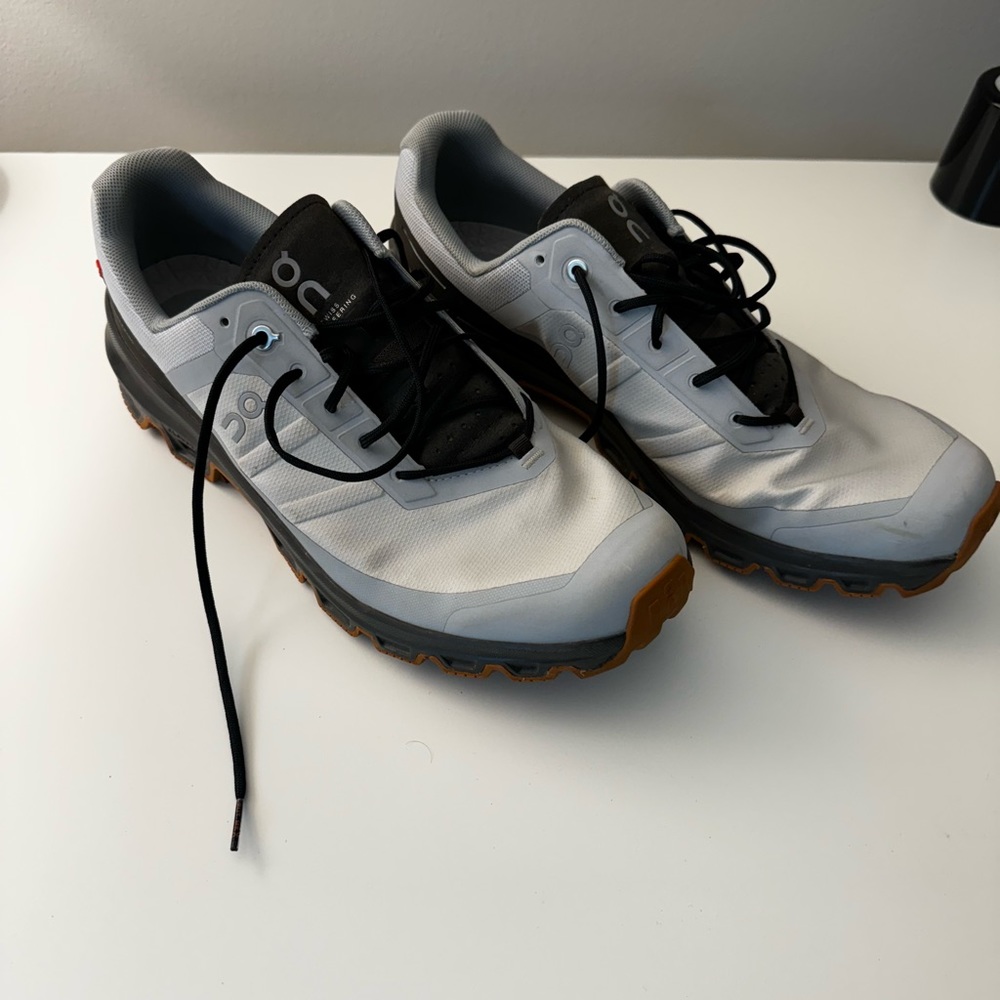 ON Running Mens Cloudventure